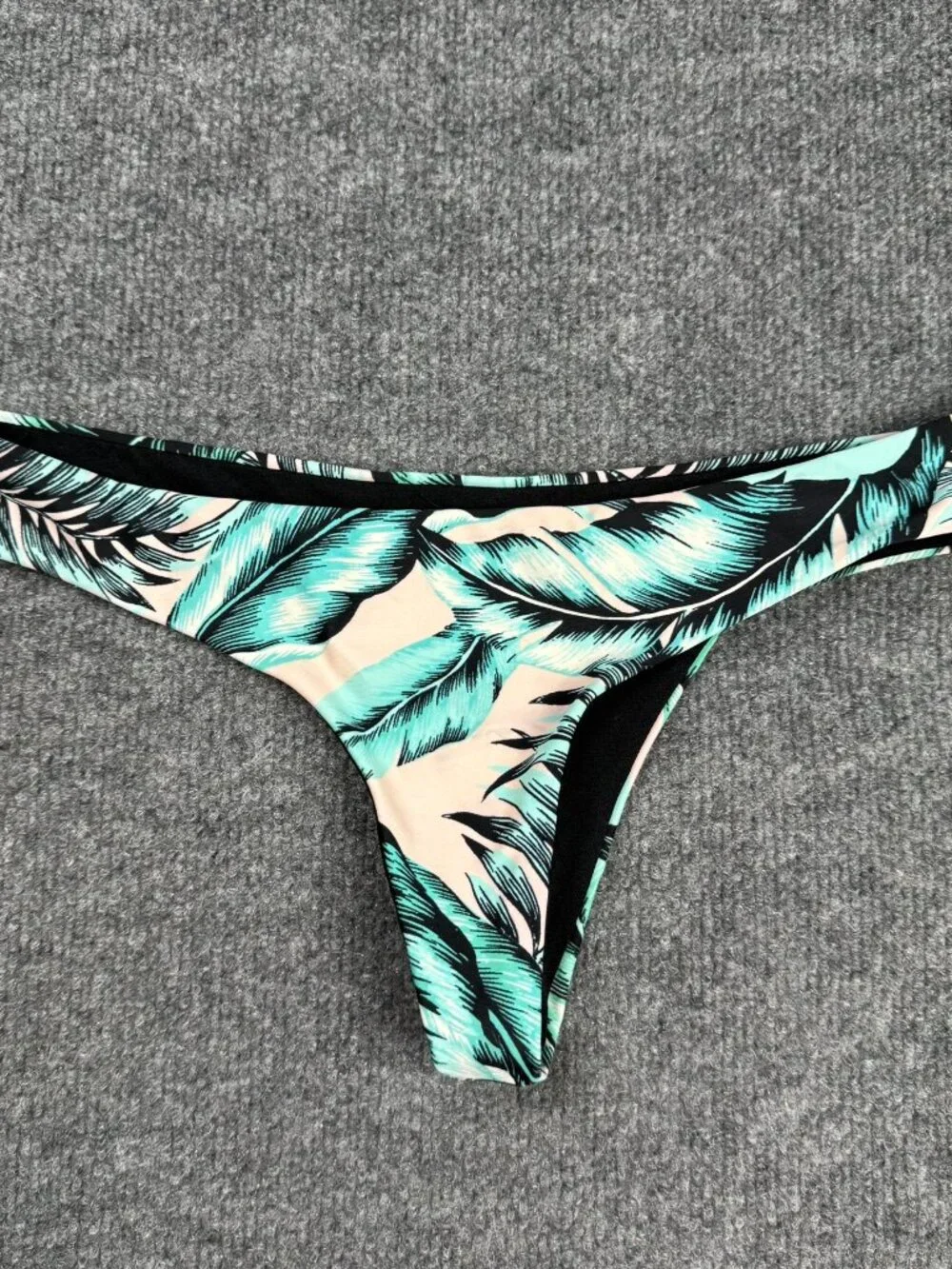 Tropical Palm Cheeky Thong Swim Bottoms No size tag Fits S/M (See Measurements)